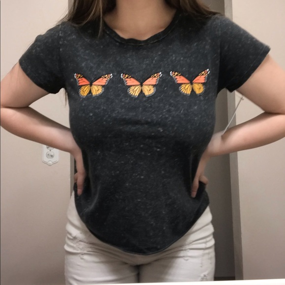 Occasion Tops - NEW Gray Tee Butterfly Top